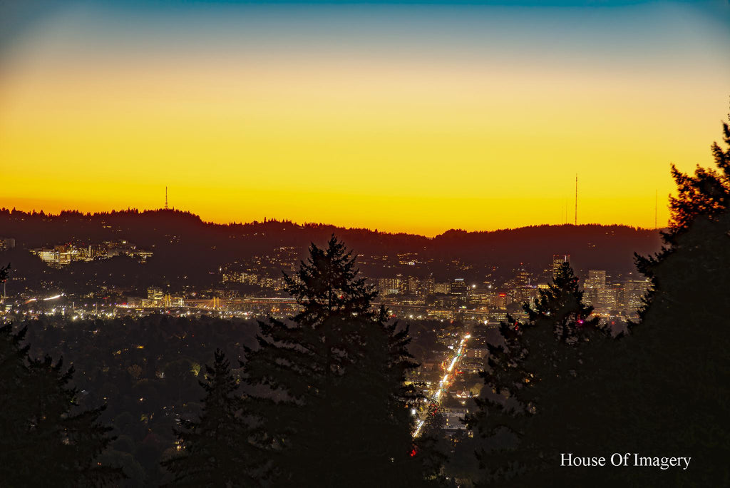 Portland Oregon at Sunset: Oregon Scenic Vistas (Extended Exposure)