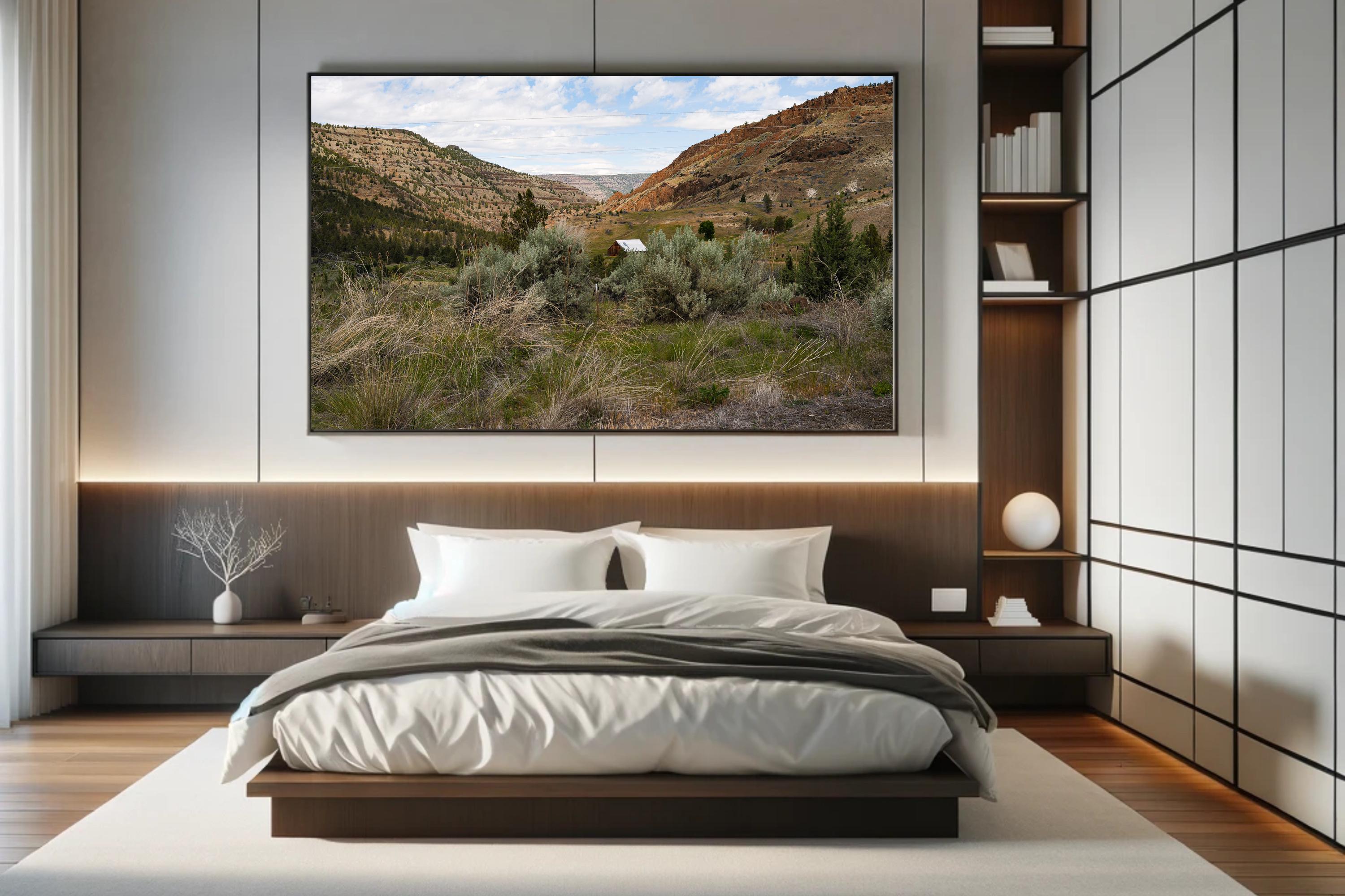 A Barn in the Middle of Nowhere: Eastern Oregon Landscape Photography