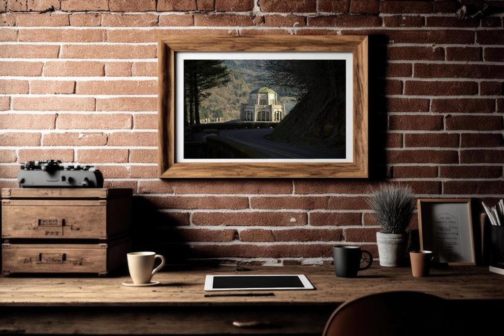 Vista House at Crown Point-Columbia River Gorge: Oregon Landscape Photography