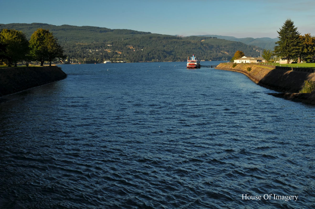 Cascade Locks and the Columbia Gorge Sternwheeler: Oregon Landscape Photography