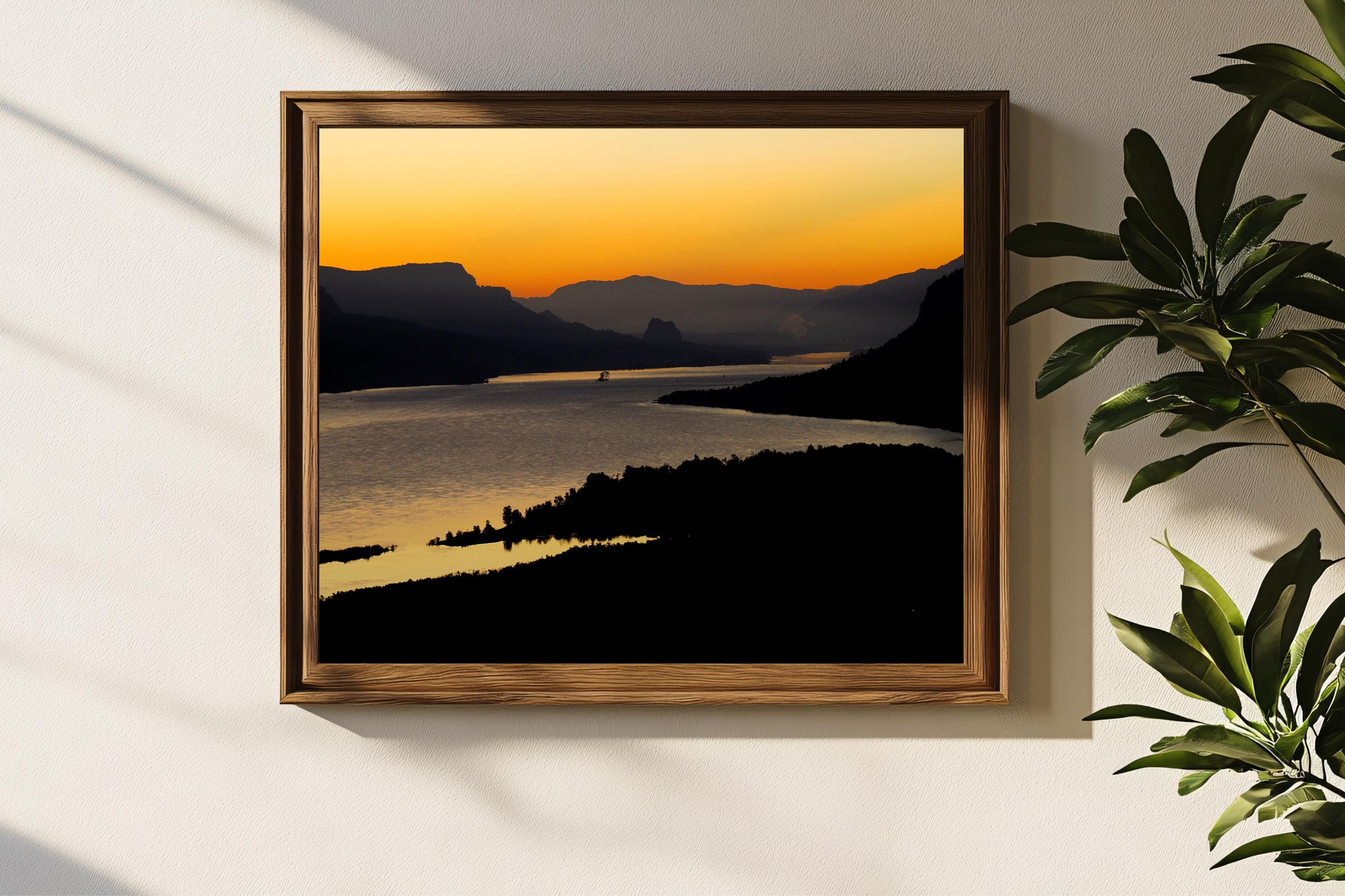 Columbia River Gorge at Sunrise: Oregon Landscape Photography