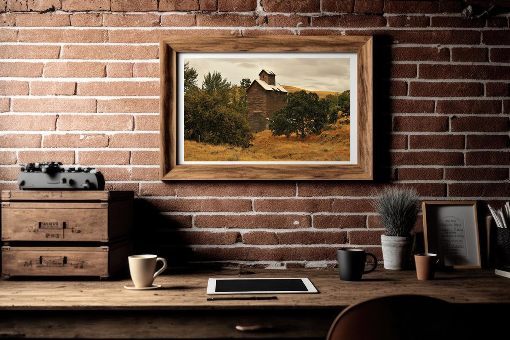 Abandoned Rustic Barn: Central Oregon Landscape Photography