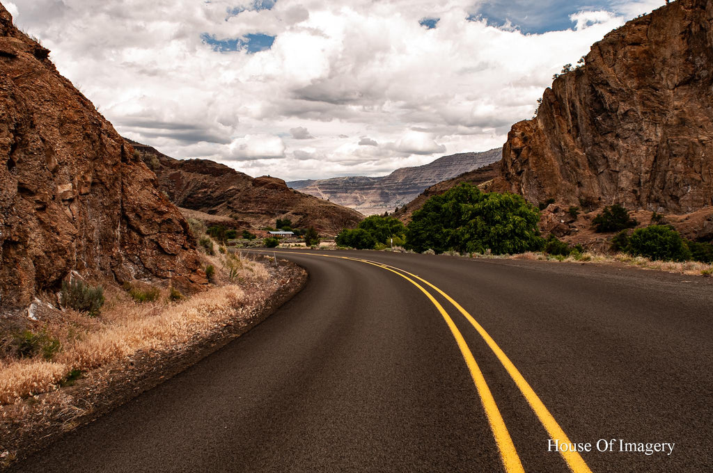 Deer Gulch and Highway 19: John Day Fossil Beds National Monument