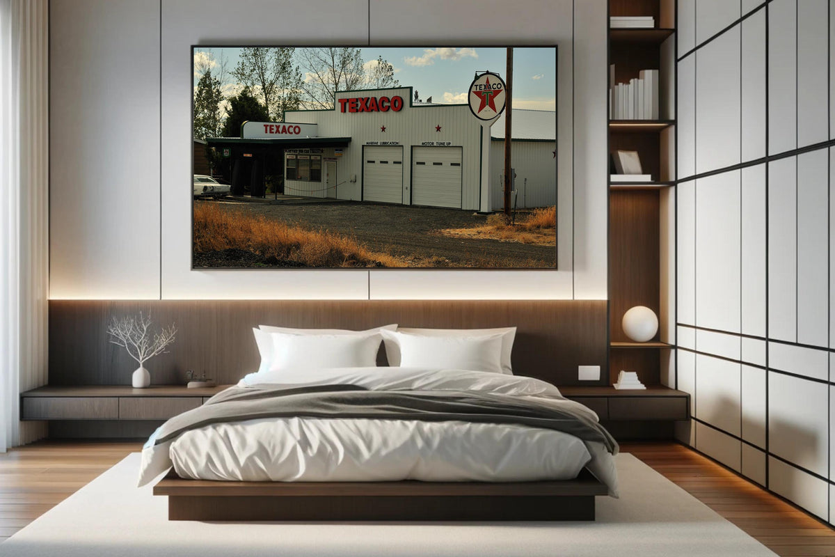Vintage Texaco Gas Station: Oregon Ghost Towns